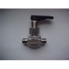 Stainless steel toggle with kalrez